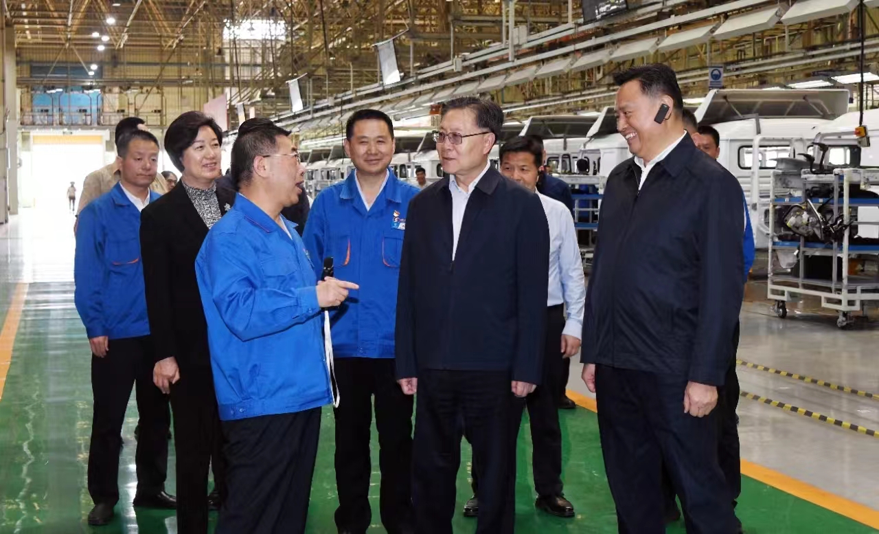 王东明1.jpg 王东明1.jpg