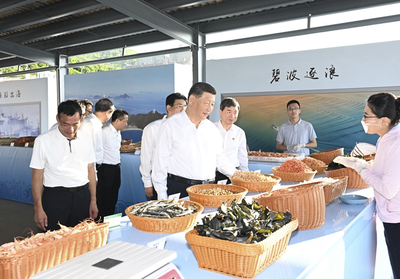 习近平3.jpg