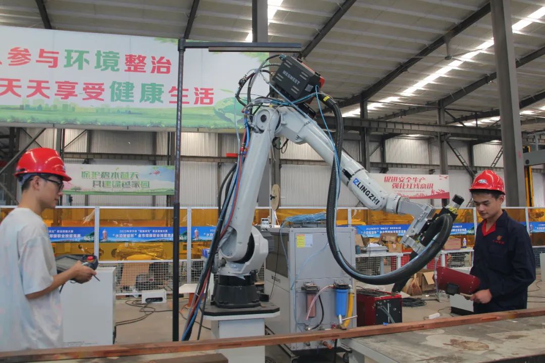 徐留平1.jpg 徐留平1.jpg