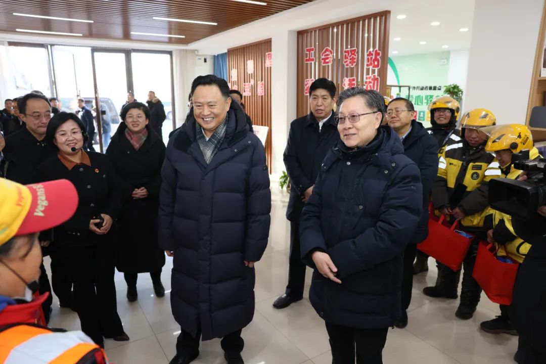 王东明1.jpg 王东明1.jpg