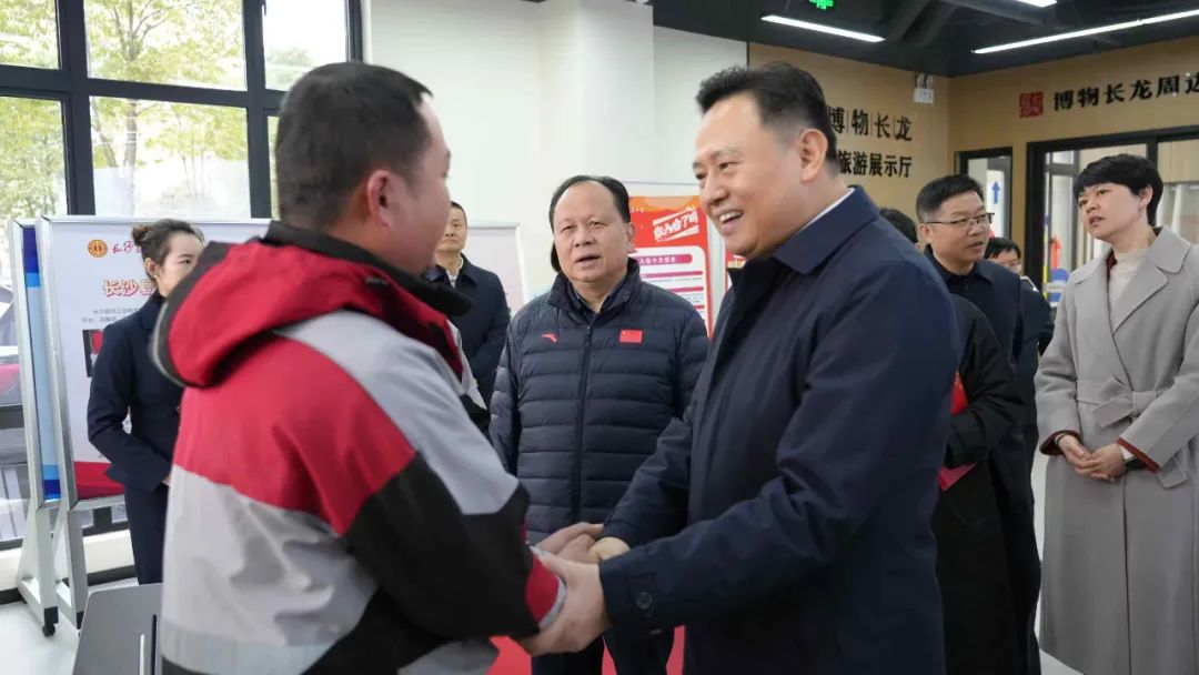 徐留平.jpg 徐留平.jpg