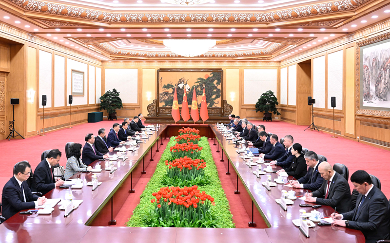 习近平4.jpg