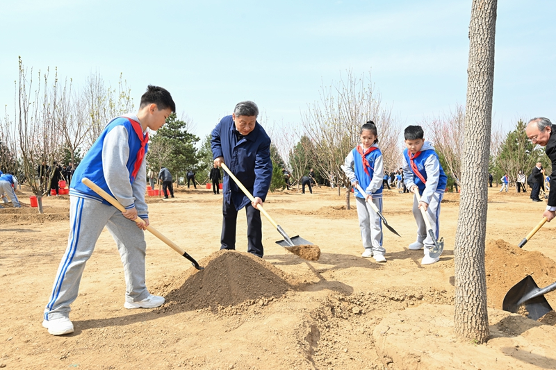 习近平3.jpg