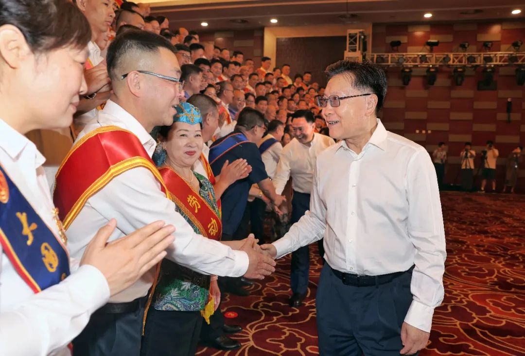 王东明.jpg 王东明.jpg